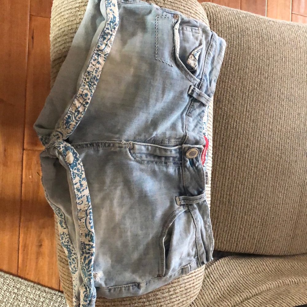 Short shorts!